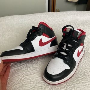 2021 Air Jordan Mids
